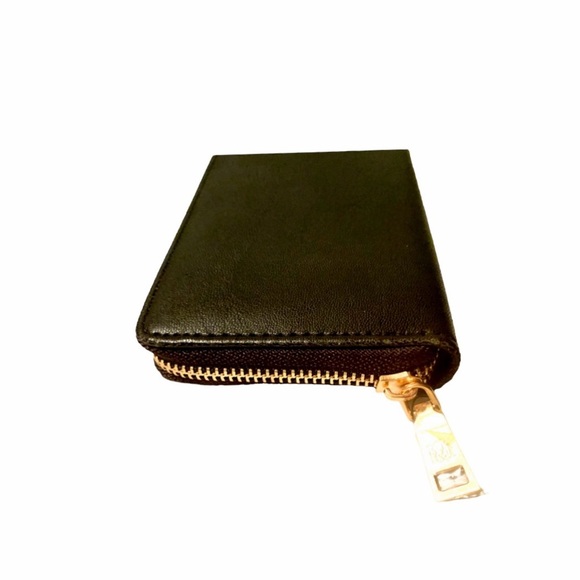 NWT Badgley Mischka Black Zip Around Wallet/ Clutch Purse With Large Gold Studs - Picture 10 of 12